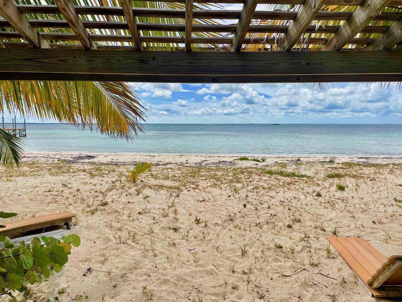 10. Single Family Homes por un Venta en Green Turtle Cay, Abaco Bahamas