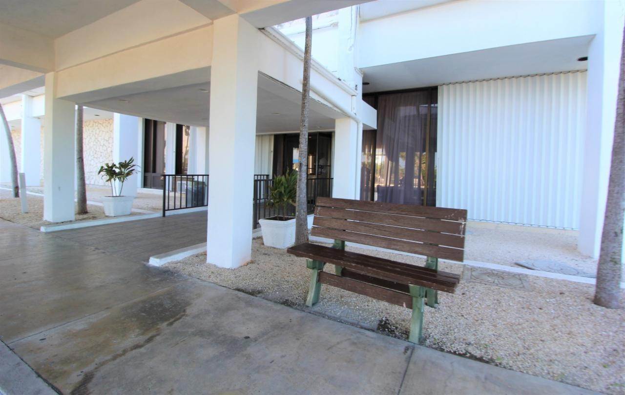 3. Condominiums for Rent at Greening Glade, Freeport and Grand Bahama Bahamas