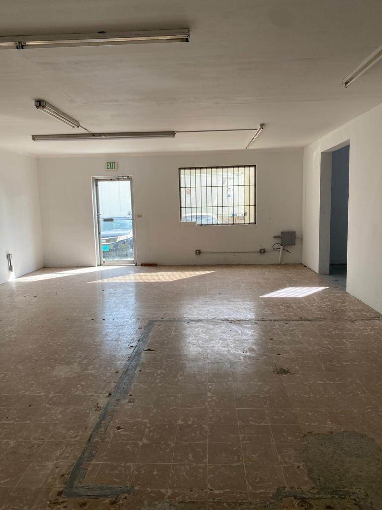 2. Commercial for Rent at Pyfroms Addition, Nassau and Paradise Island Bahamas