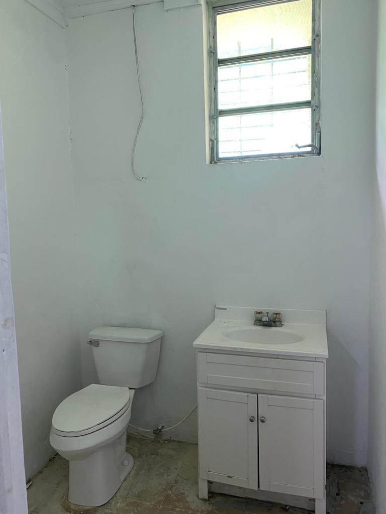 4. Commercial for Rent at Pyfroms Addition, Nassau and Paradise Island Bahamas