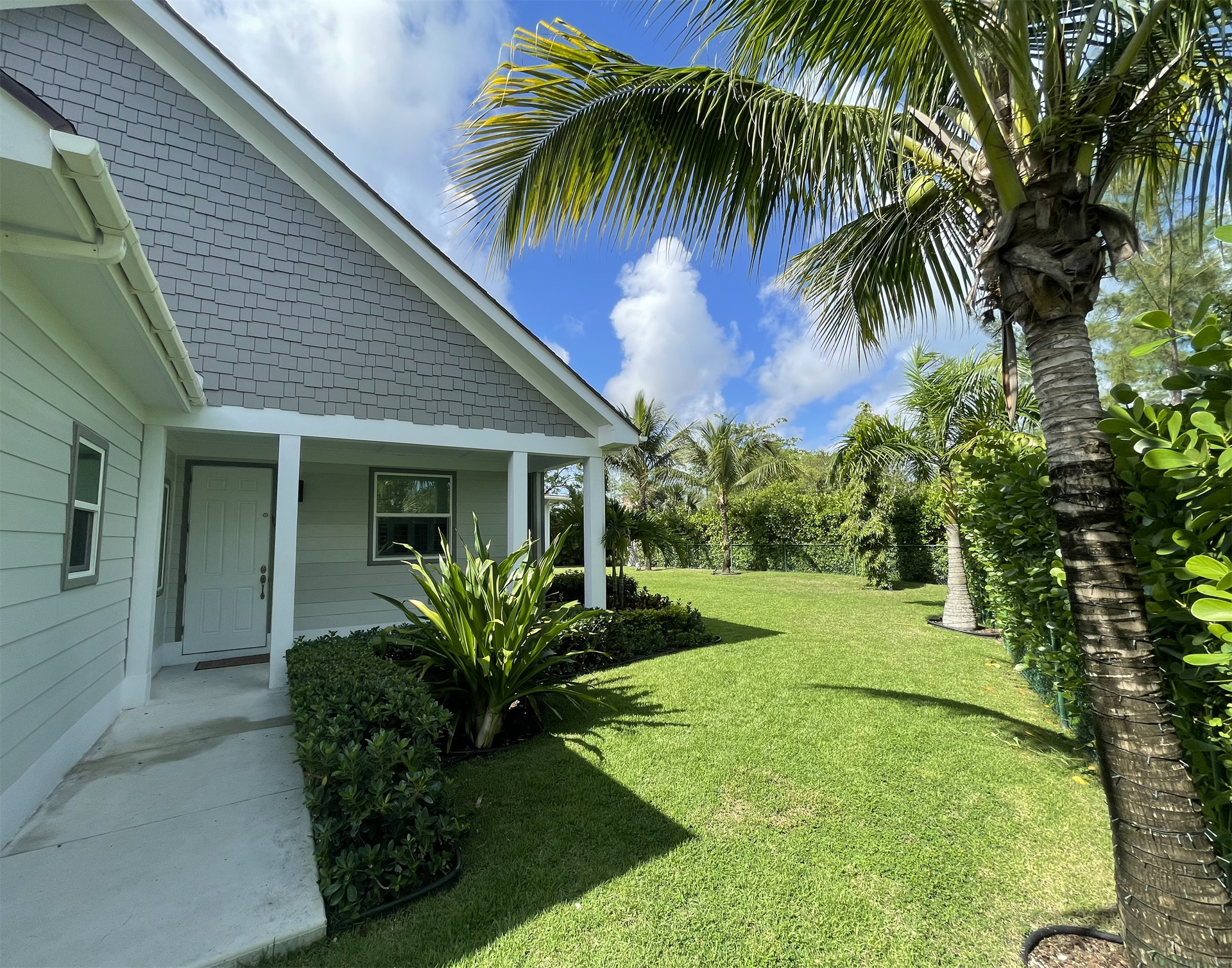 3. Casa por un Alquilar en Turnberry Home With Large Garden Nassau New Providence, Nueva Providencia / Nassau Bahamas