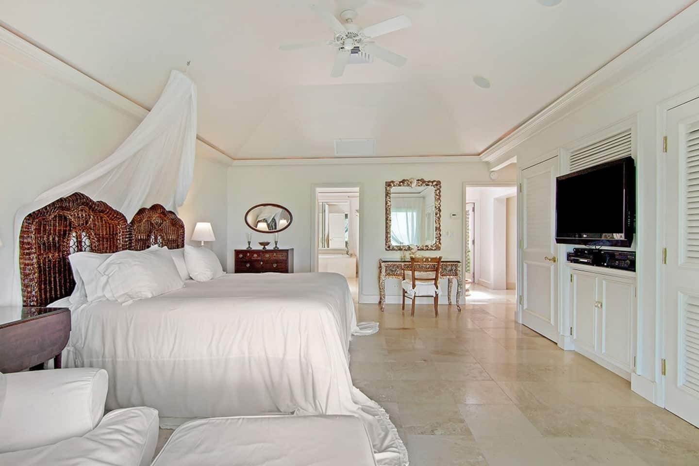 19. Vacation Rentals for Rent at Clifton Bay House, Lyford Cay Lyford Cay, Nassau New Providence Bahamas